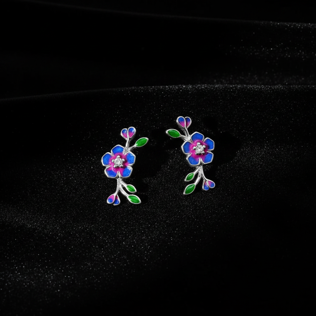 FLORAL DESIGNER STUDS SILVER