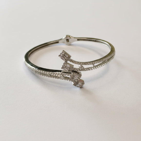 TEJALIKA ROYAL PLAIN CZ CUFF