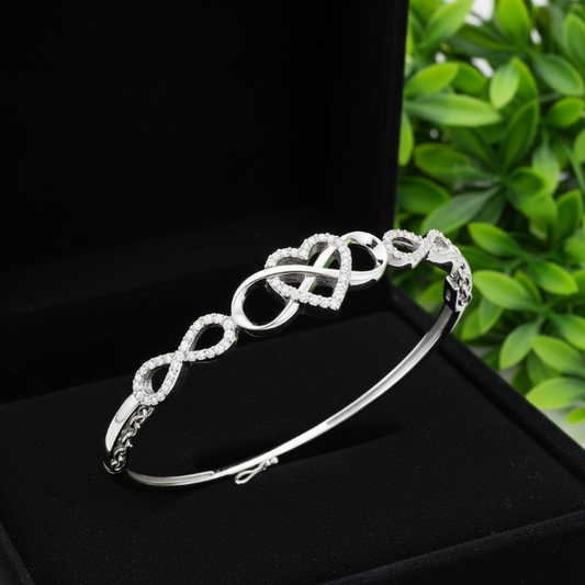 TRIVENESSA PLAIN CZ CUFF