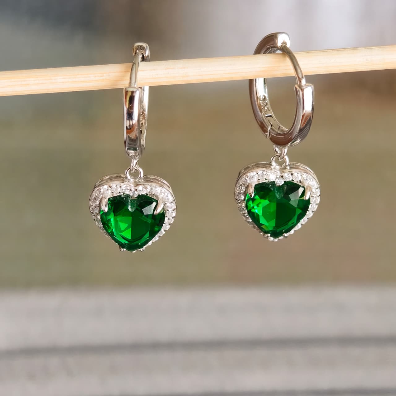 ETERNAL EMERLD HEART EARRINGS