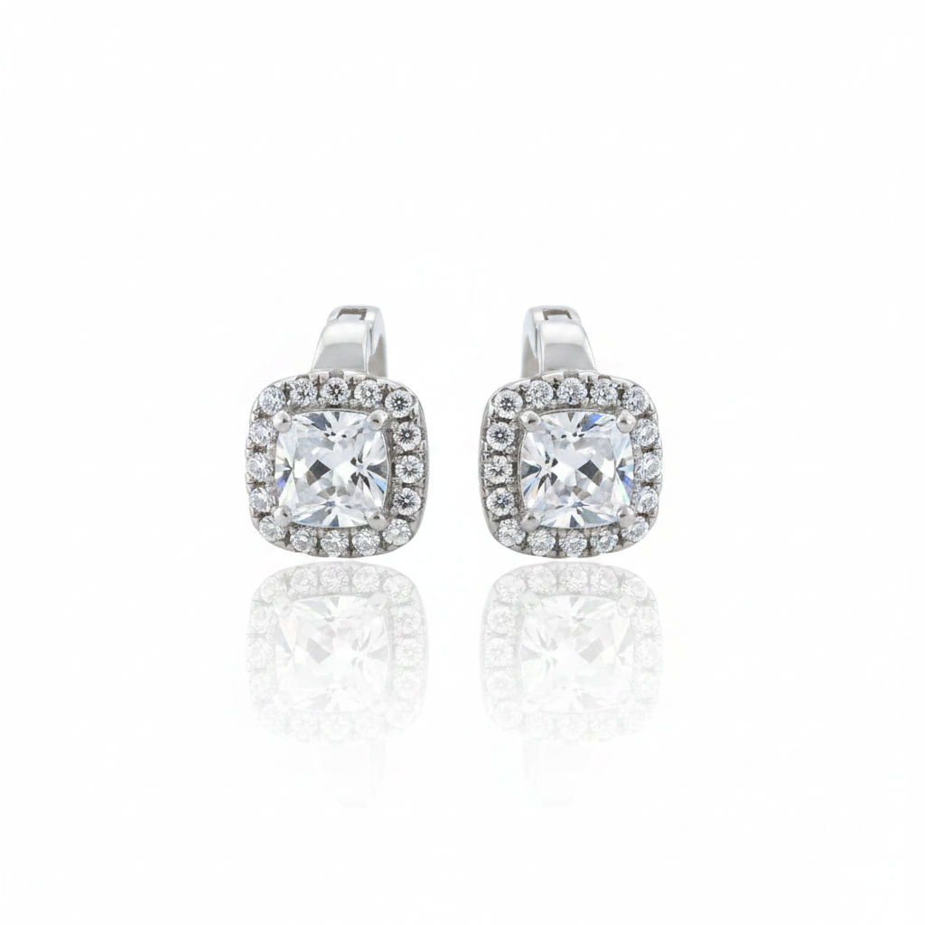 SOLITAIRE HUGGIES STUDS